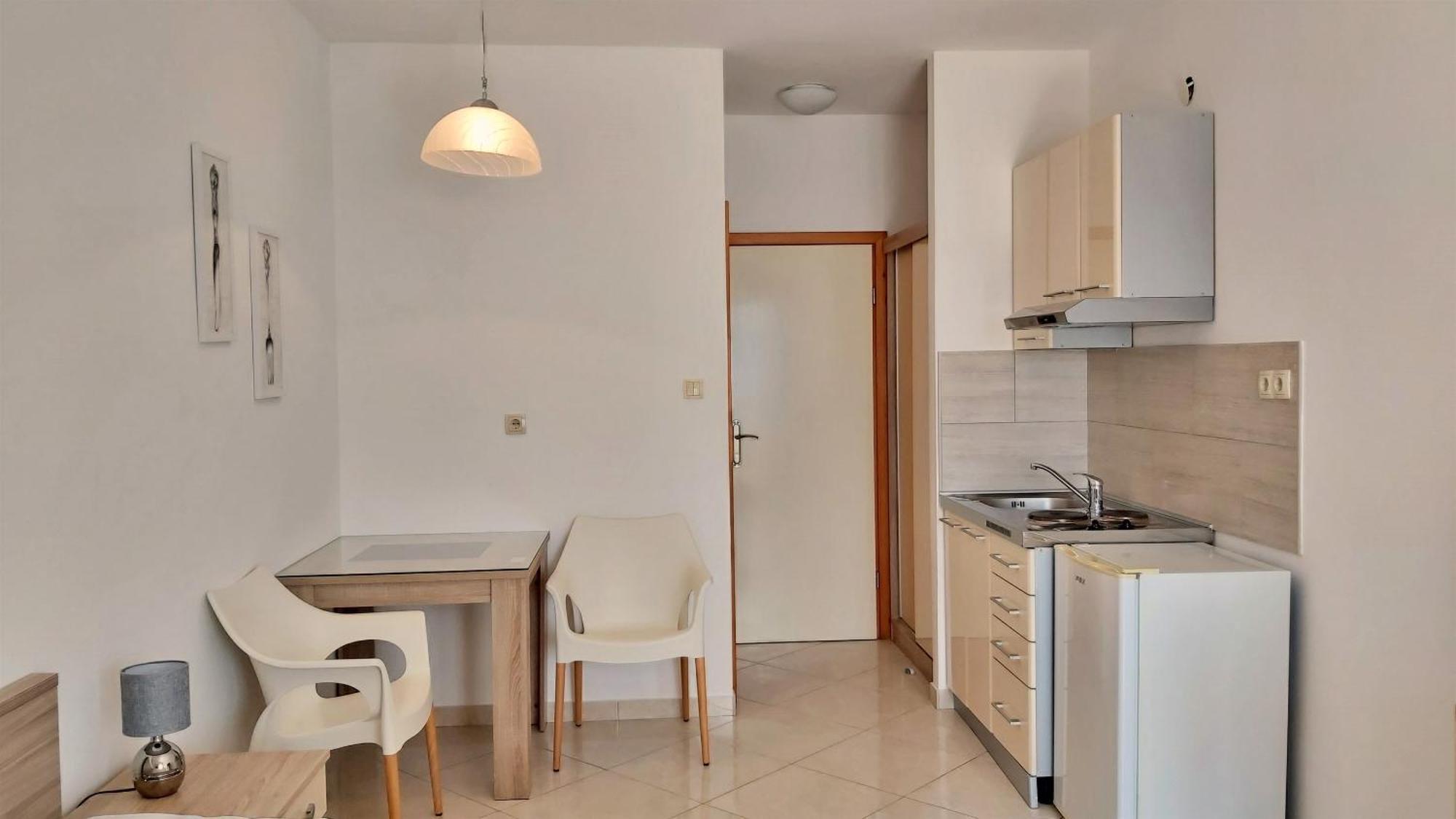 Apartments Nemira โอมิช ห้อง รูปภาพ