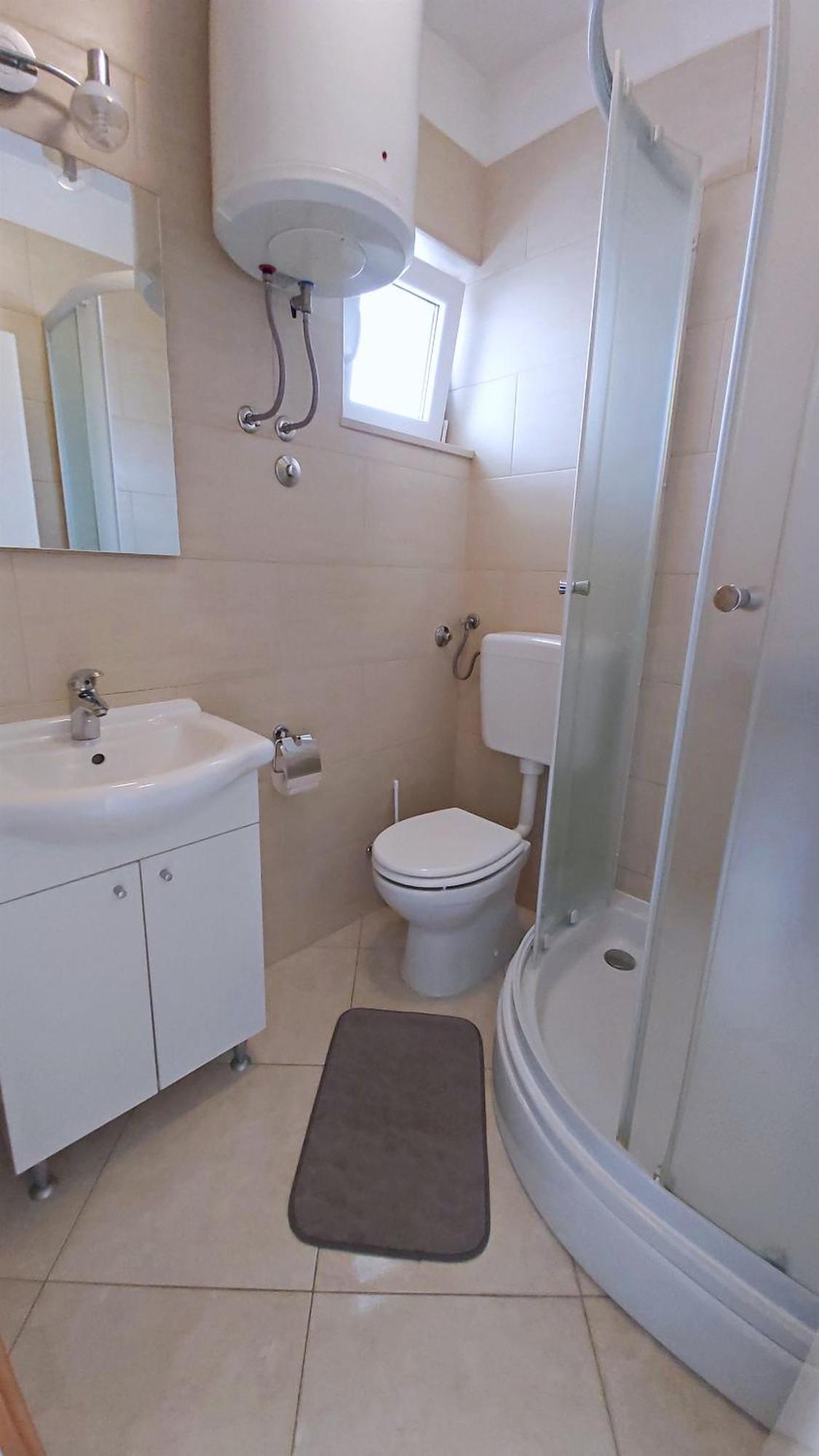 Apartments Nemira โอมิช ห้อง รูปภาพ