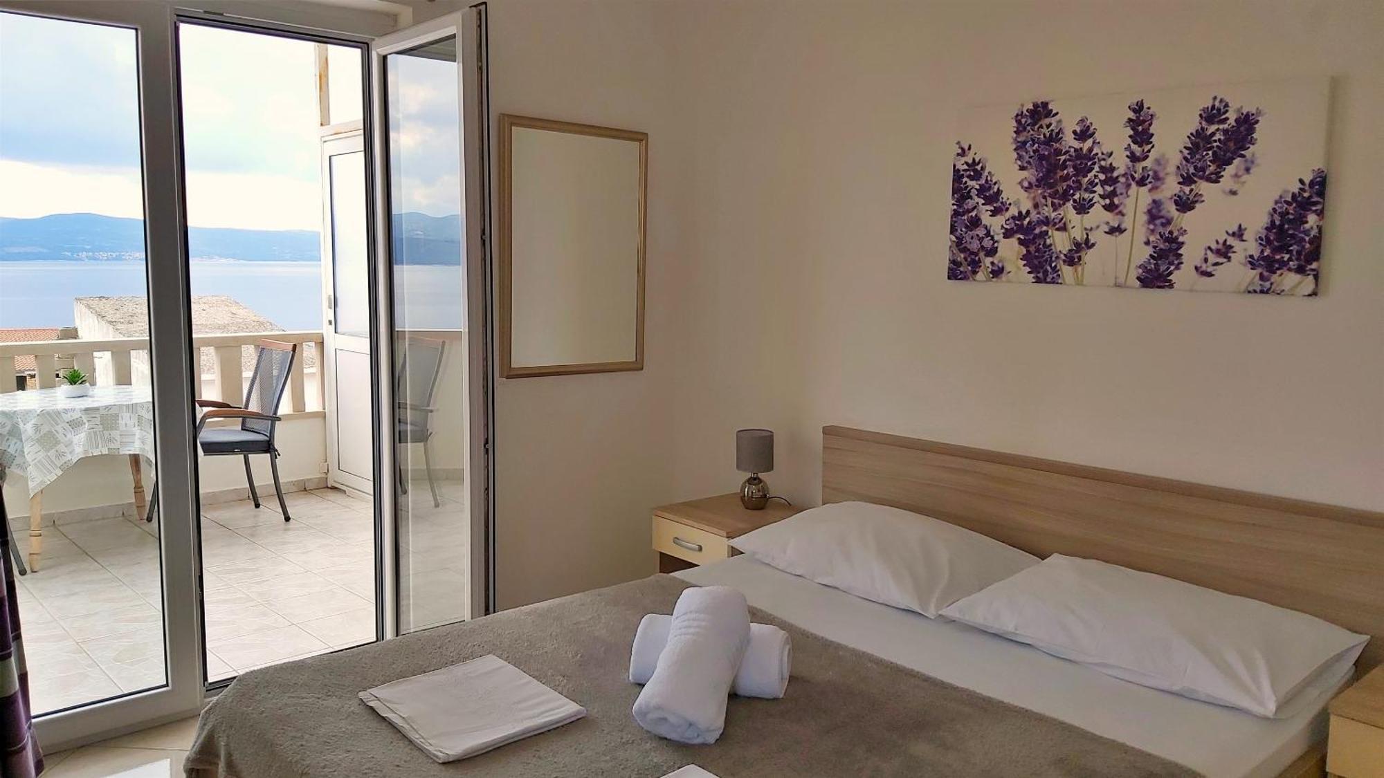 Apartments Nemira โอมิช ห้อง รูปภาพ